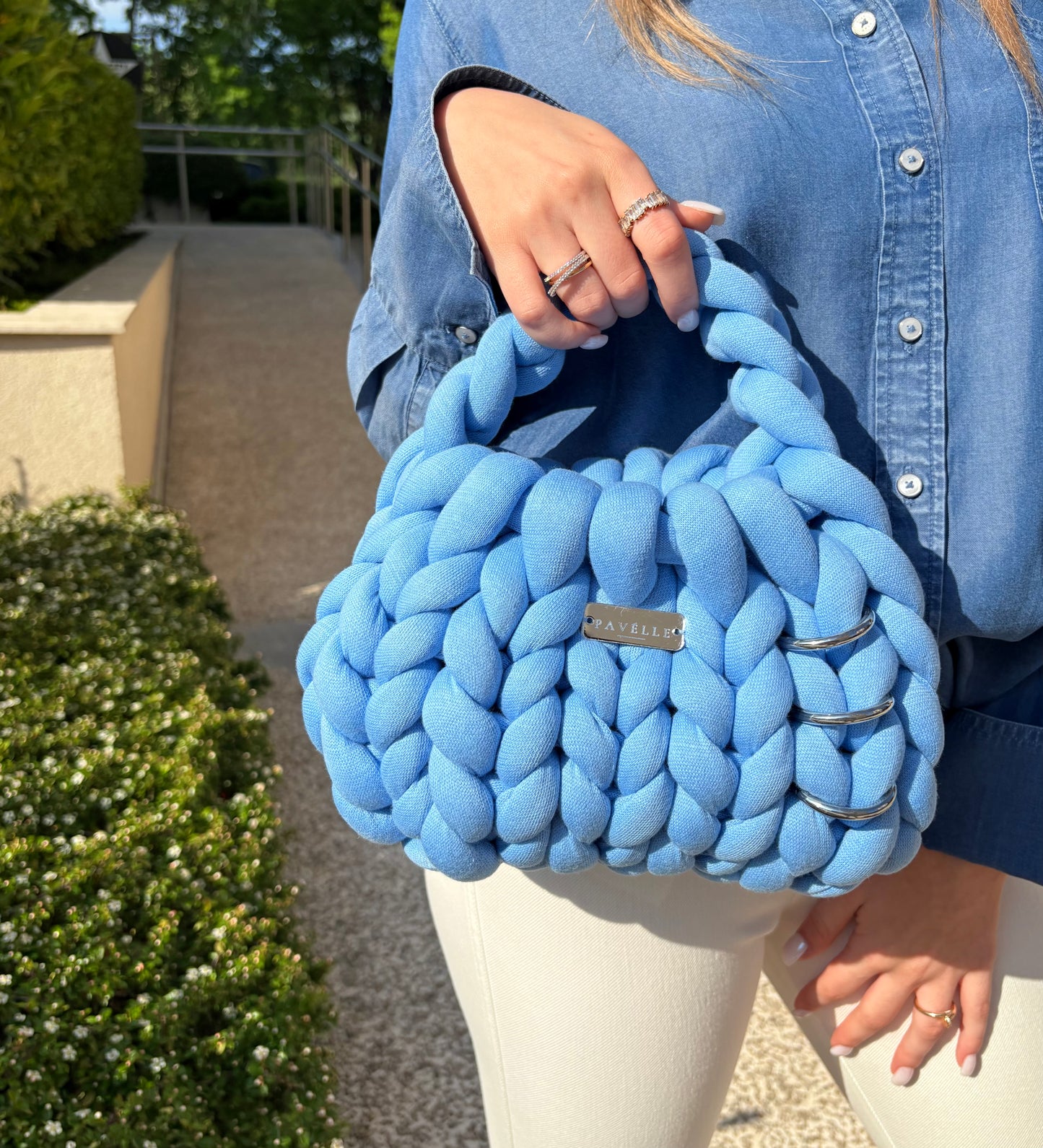 PAVÉLLE BLUE