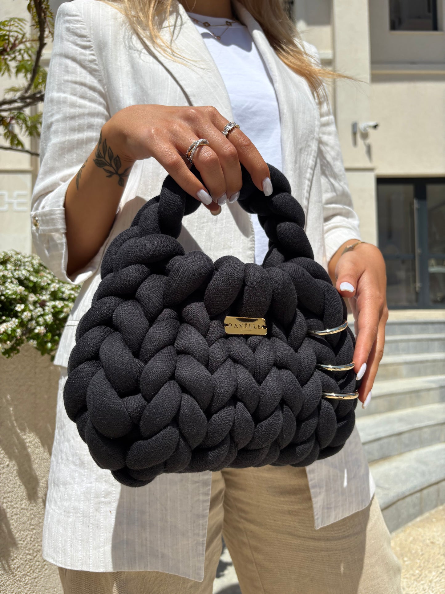 PAVÉLLE BLACK