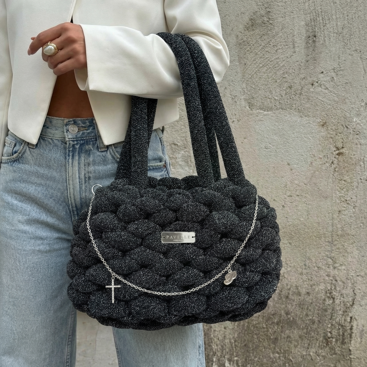 PAVÉLLE NOIR DIVINE