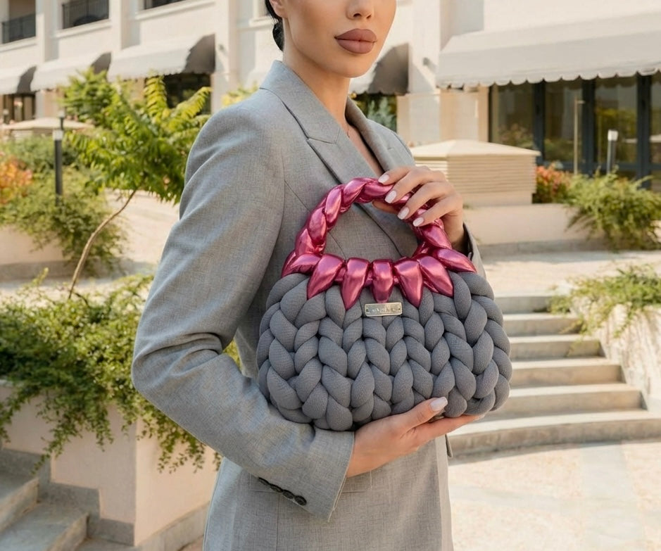 PAVÉLLE MIDNIGHT BLUSH